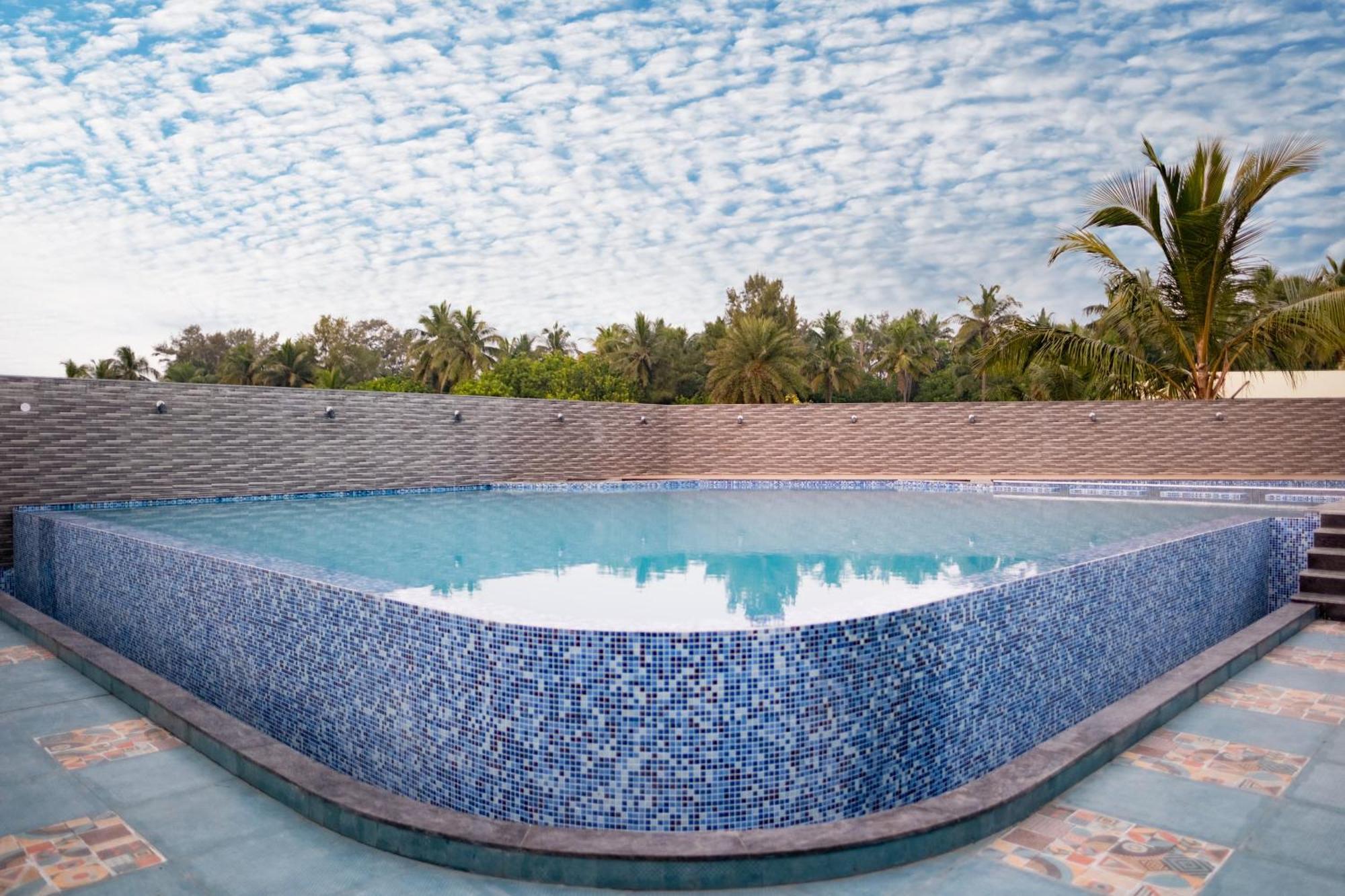 Palm Regal Resort Gopālpur Buitenkant foto