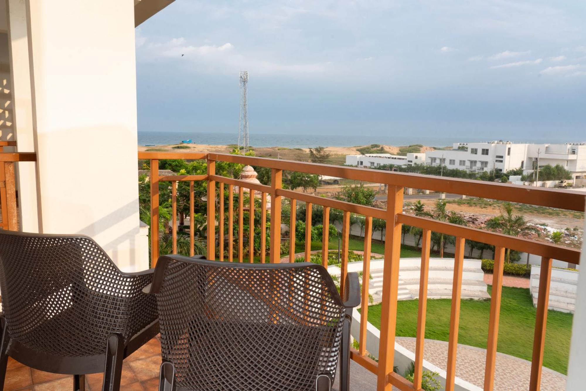 Palm Regal Resort Gopālpur Buitenkant foto