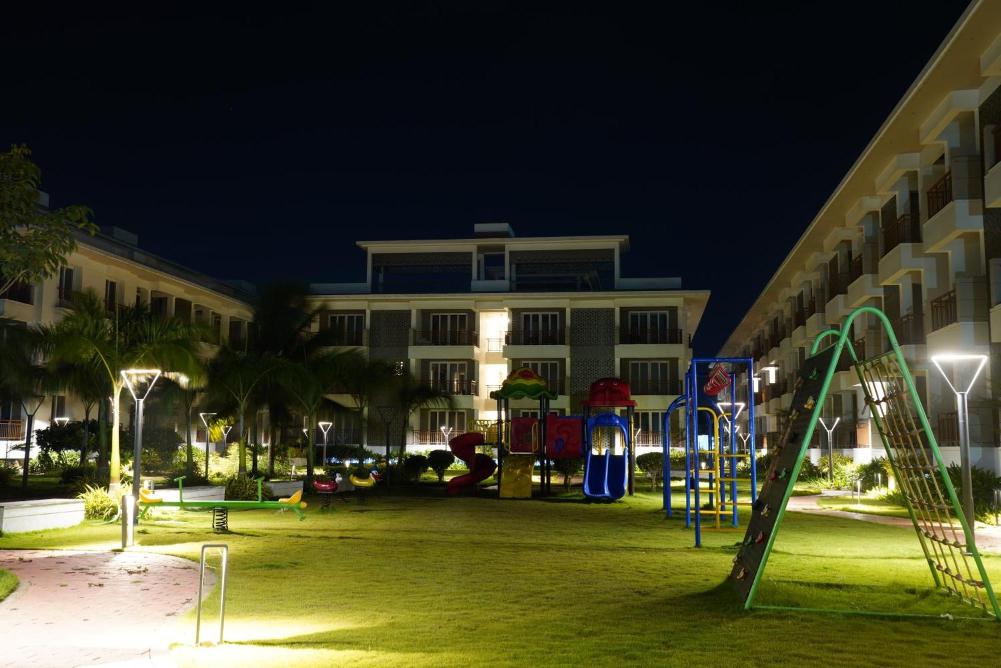 Palm Regal Resort Gopālpur Buitenkant foto